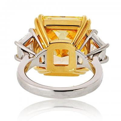 18 carat Radiant Cut Diamond GIA Ring