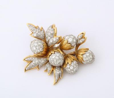 18K Gold and Platinum Brooch with Diamond Acorns and Leaves
