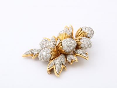 18K Gold and Platinum Brooch with Diamond Acorns and Leaves