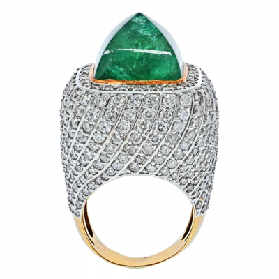 18K TWO TONE 38 CARAT SUGARLOAF GREEN EMERALD AND DIAMOND COCKTAIL RING
