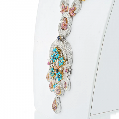 18K TWO TONE TURQUOISE DIAMOND FLOWER MOTIF MOON NECKLACE