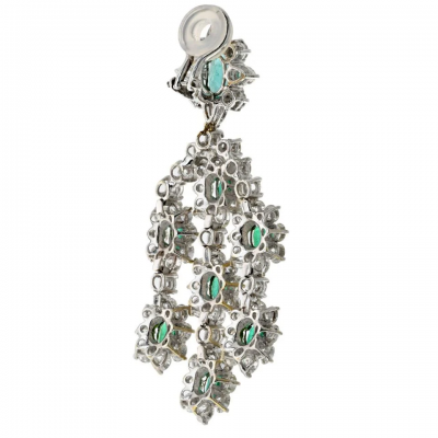 18K WHITE GOLD 20 CARAT DIAMOND AND GREEN EMERALD CHANDELIER EARRINGS