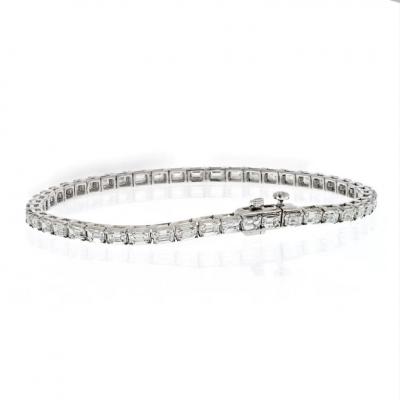 18K WHITE GOLD 7 35CTTW EMERALD CUT DIAMOND ONE LINE BRACELET