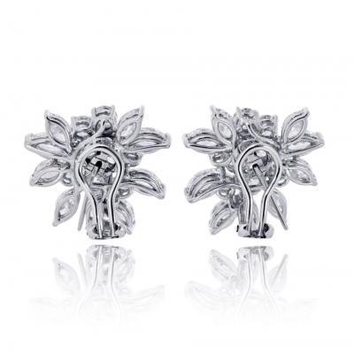 18K White Gold 7 00cttw Cluster Diamond Earrings