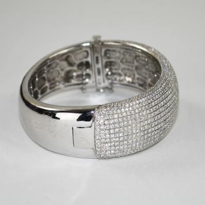 18K White Gold Diamond Bangle Bracelet 11 20ct