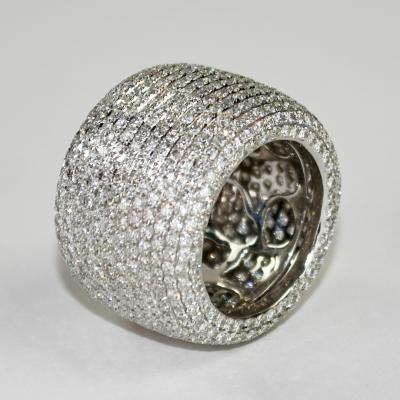 18K White Gold Diamond Eternity Ring 8 20ct