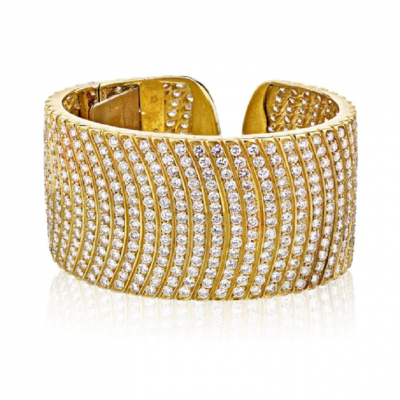 18K YELLOW GOLD 32 CARATS EXCEPTIONAL DIAMOND CUFF BRACELET