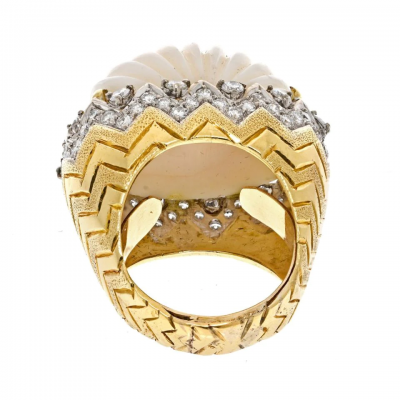 18K YELLOW GOLD ANGEL SKIN FLUTED CORAL AND DIAMOND RING