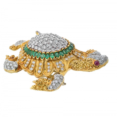 18K YELLOW GOLD DIAMOND AND GEMSTONE TURTLE BROOCH