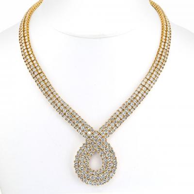 18K YELLOW GOLD SCROLLING AT THE FRONT 48 00CTTW DIAMOND NECKLACE