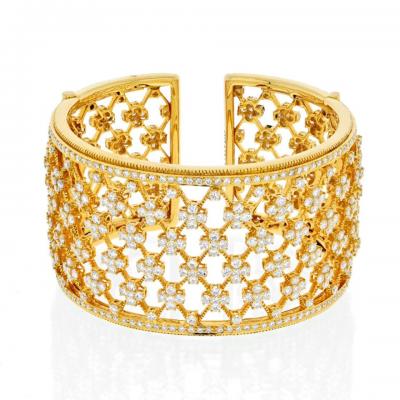 18K YELLOW GOLD WIDE OPENWORK 32CTS DIAMOND CUFF BRACELET