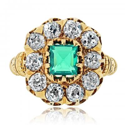18K Yellow Gold 1 14ct Green Emerald Diamond Ring