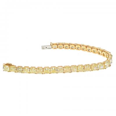 18K Yellow Gold 32 17cttw Radiant Cut Fancy Yellow GIA Certified Tennis Bracelet