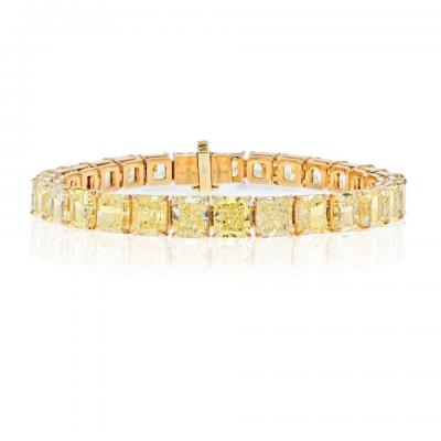 18K Yellow Gold 32 17cttw Radiant Cut Fancy Yellow GIA Certified Tennis Bracelet