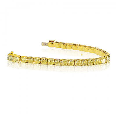 18K Yellow Gold 32 44 Fancy Light Yellow GIA Fancy Light Yellow Bracelet
