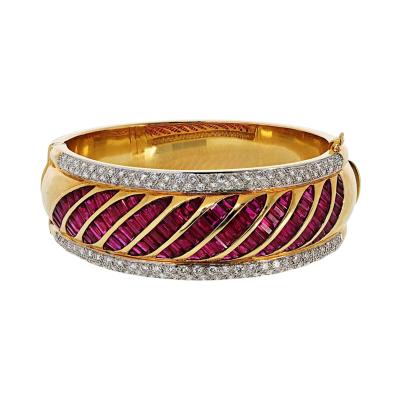 18K Yellow Gold Diamond And Ruby Bangle Bracelet
