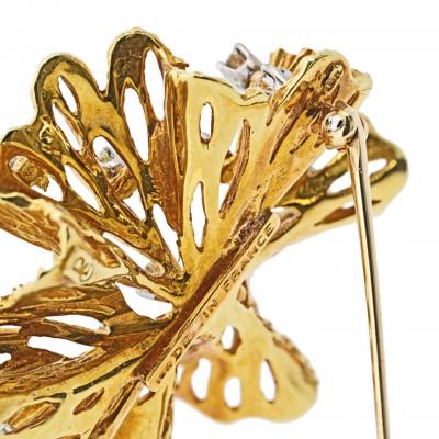18K Yellow Gold Estate Diamond Flower Brooch