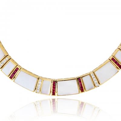 18K Yellow Gold Mother Of Pearl Ruby Diamond Necklace