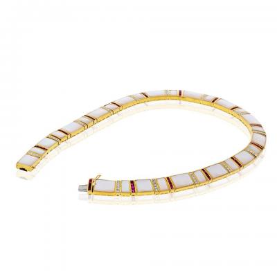 18K Yellow Gold Mother Of Pearl Ruby Diamond Necklace