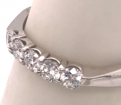 18Kt Gold Half Anniversary Ring or Wedding Band with Five Diamonds 0 50 Carat