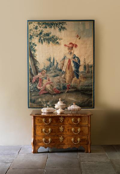 18TH CENTURY AUBUSSON CHINOISERIE TAPESTRY FRAGMENT AFTER A DRAWING BY BOUCHER