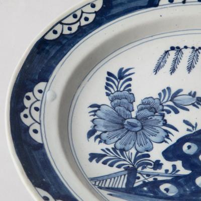 18TH CENTURY DELFT CHARGER IN CAMA EU BLEU
