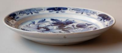 18TH CENTURY DELFT FAIENCE PLATE