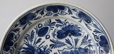 18TH CENTURY DELFT FAIENCE PLATE