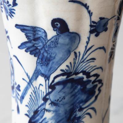 18TH CENTURY DUTCH DELFT BEAKER VASE