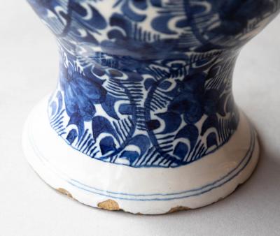 18TH CENTURY DUTCH DELFT BLUE AND WHITE BALUSTER VASE