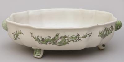 18TH CENTURY FA ENCE DE MOUSTIERS OVAL TERRINE