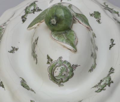 18TH CENTURY FA ENCE DE MOUSTIERS OVAL TERRINE
