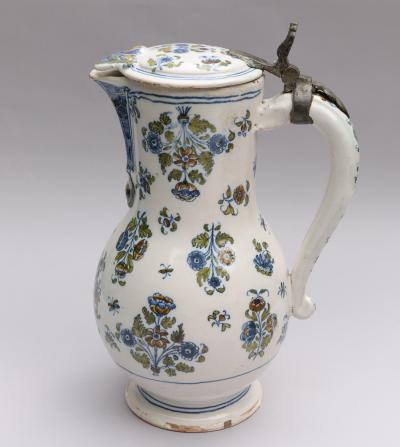 18TH CENTURY FA ENCE DE MOUSTIERS POLYCHROME JUG WITH HINGED LID