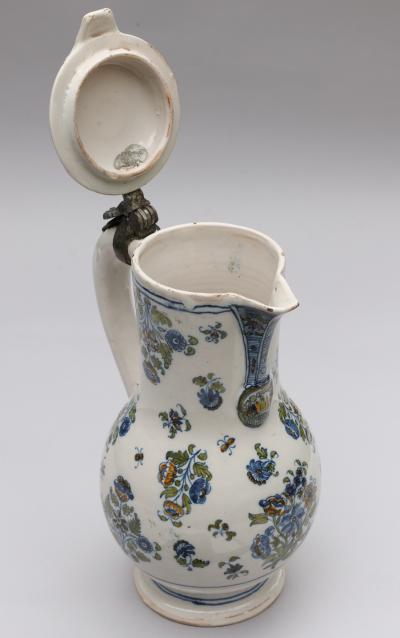 18TH CENTURY FA ENCE DE MOUSTIERS POLYCHROME JUG WITH HINGED LID