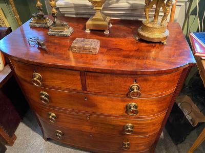 18TH CENTURY GEORGIAN PERIOD MAHOGANY CHEST OF DRAWERS