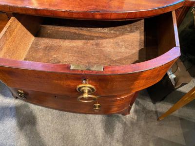 18TH CENTURY GEORGIAN PERIOD MAHOGANY CHEST OF DRAWERS