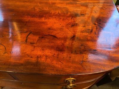 18TH CENTURY GEORGIAN PERIOD MAHOGANY CHEST OF DRAWERS