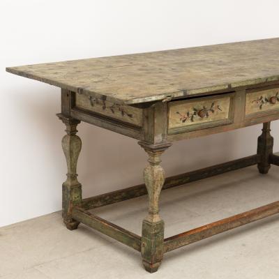 18TH CENTURY ITALIAN PAINTED CENTRE TABLE