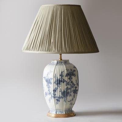 18TH CENTURY OCTAGONAL DELFT VASE CONVERTED TO A LAMP