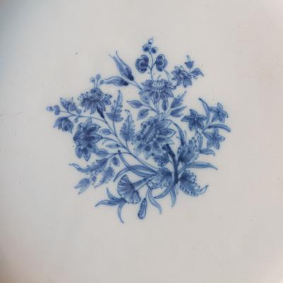 18TH CENTURY OCTAGONAL PLATE