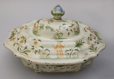 18TH CENTURY POLYCHROME FA ENCE SOUP TUREEN
