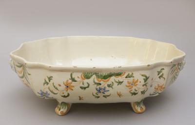 18TH CENTURY POLYCHROME FA ENCE SOUP TUREEN
