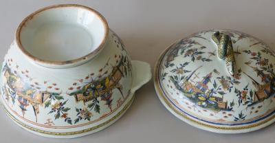 18TH CENTURY POLYCHROME SOUP TUREEN FA ENCE DE ROUEN