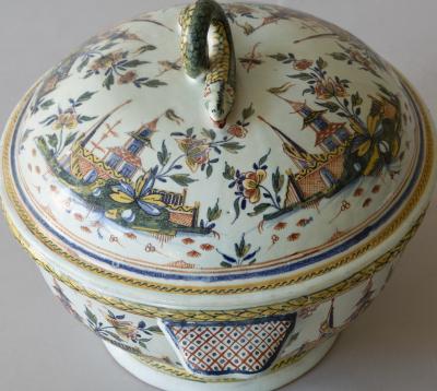 18TH CENTURY POLYCHROME SOUP TUREEN FA ENCE DE ROUEN