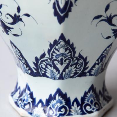 18th CENTURY ROUEN OCTAGONAL BALUSTER VASE
