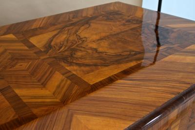 18th Century Baroque Classical Chest Of Drawers Nutwood Austria ca 1780