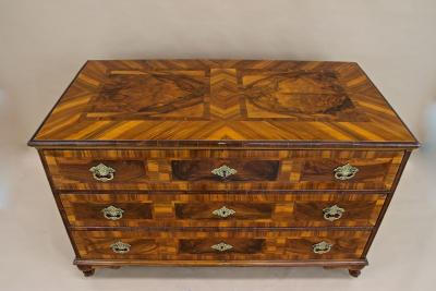 18th Century Baroque Nutwood Chest Of Drawers Austria ca 1780