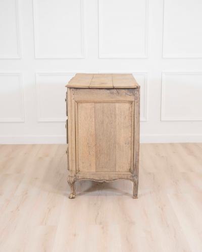 18th Century Chest Of Drawers From Namur In Natural Oak