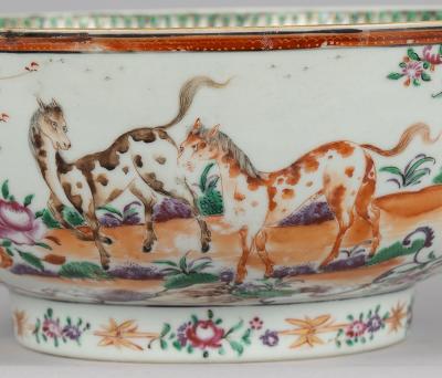18th Century Chinese Qing Dynasty Famille Rose Bowl