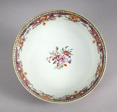 18th Century Chinese Qing Dynasty Famille Rose Bowl